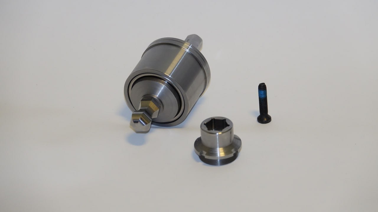 Drillstarter Pro set with drive unit, flywheel adapter and replacement locking screw